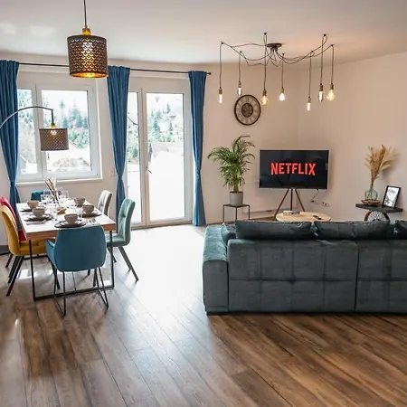 Black Forest -2- I Penthouse-wohnung I Balkon Mit Ausblick I Boxspring I Nespresso Apartment