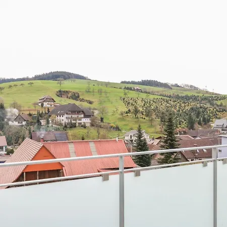 Black Forest -2- I Penthouse-wohnung I Balkon Mit Ausblick I Boxspring I Nespresso *